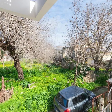 Eln's Sunlit Apartman *